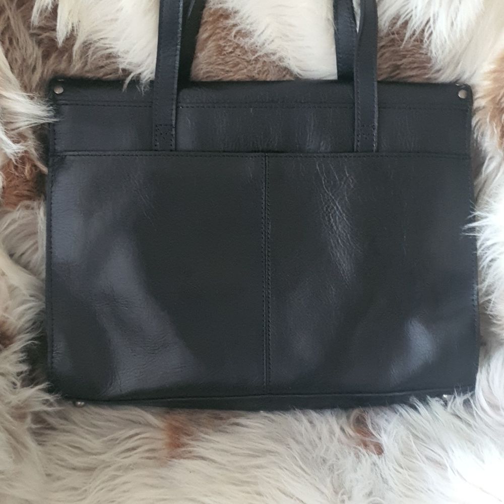 Patricia Nash Black Leather Bag with Silver Accents - Picture 4 of 8